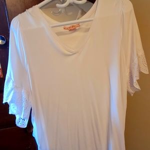 Ladies white t shirt